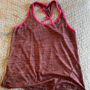 Workout tank top